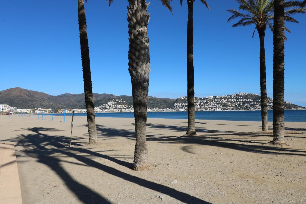 Castell Joncar,30 M De La Playa, 1Era Linea De Mar, Vista Al Mar Daire Roses Dış mekan fotoğraf