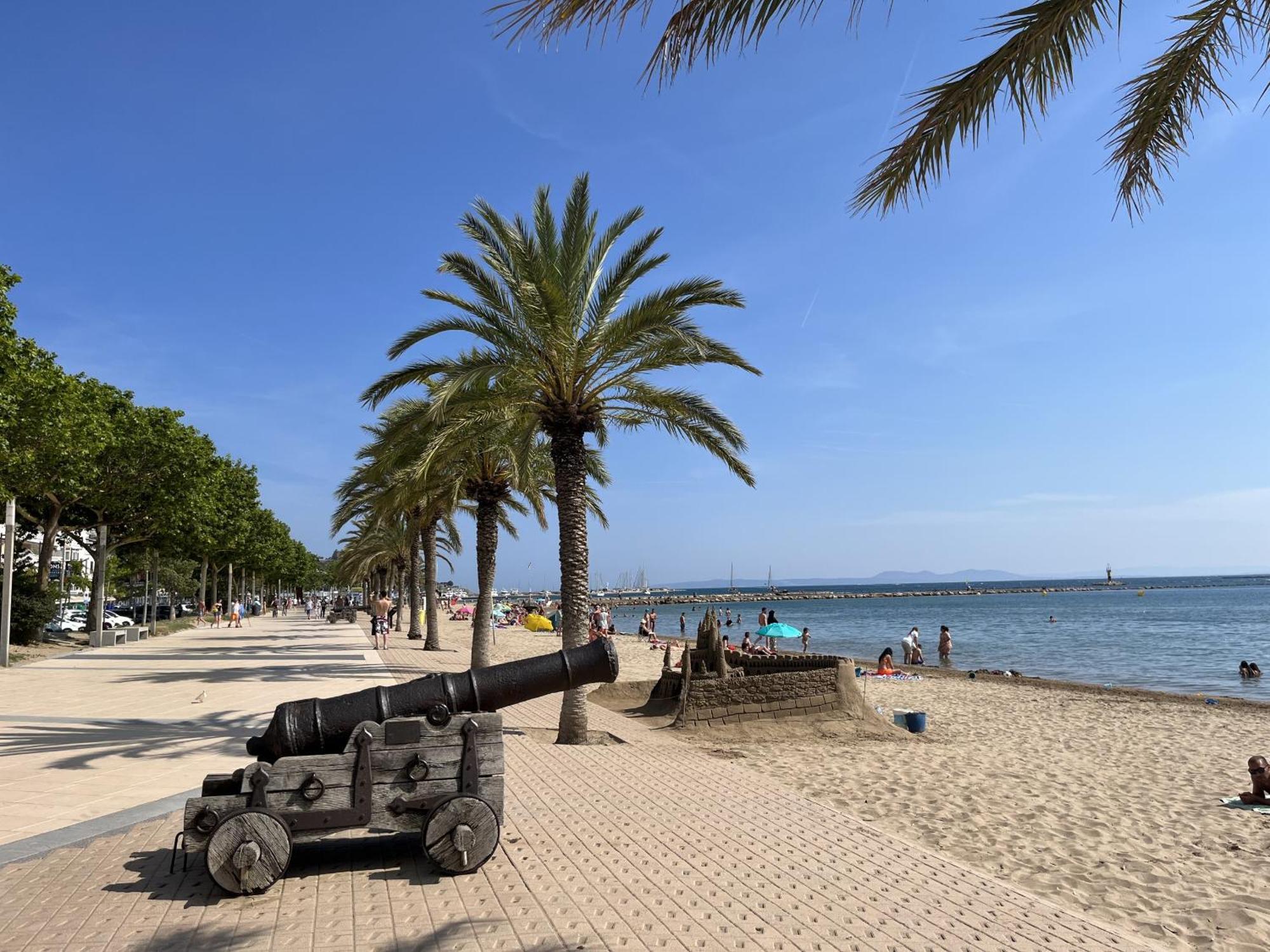 Castell Joncar,30 M De La Playa, 1Era Linea De Mar, Vista Al Mar Daire Roses Dış mekan fotoğraf